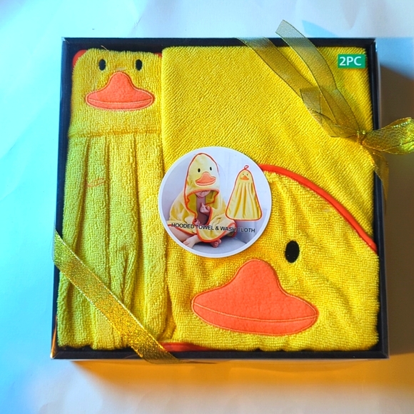 sold by Walmart Other - Duck Hooded Towel and Washcloth NIB 2pc
